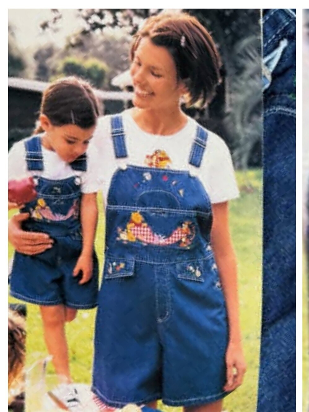 Disney catalogue Winnie The Pooh 90's Embroidered Gingham denim overalls Sz L